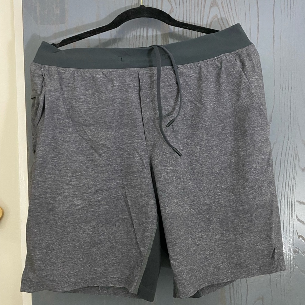 XL Lulu lemon shorts